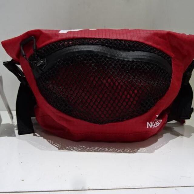 SUPREME 17ss WATERPROOF WAIST BAG