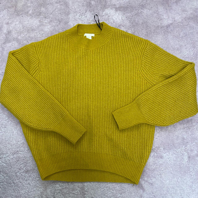 H&M(エイチアンドエム)の黄色　ニット　セーター　ウィメンズ　マスタード レディースのトップス(ニット/セーター)の商品写真