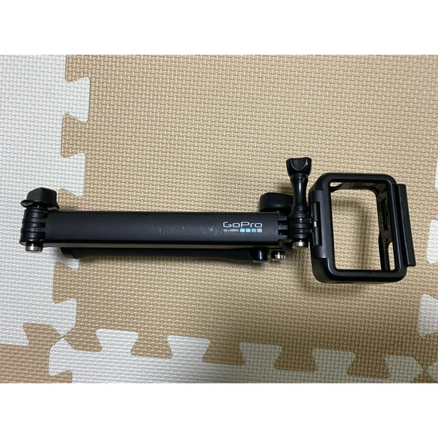 GoPro(ゴープロ)のGopro 3way自撮り棒（純正） スマホ/家電/カメラのスマホアクセサリー(自撮り棒)の商品写真