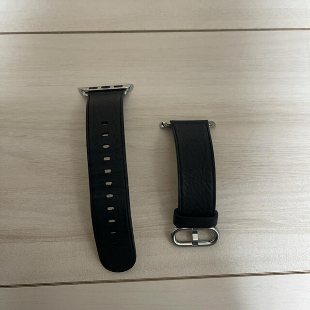 Apple Watch(アップルウォッチ)のApple Watch  38/40mm   純正バンド　レザーバンド　ブラック メンズの時計(レザーベルト)の商品写真