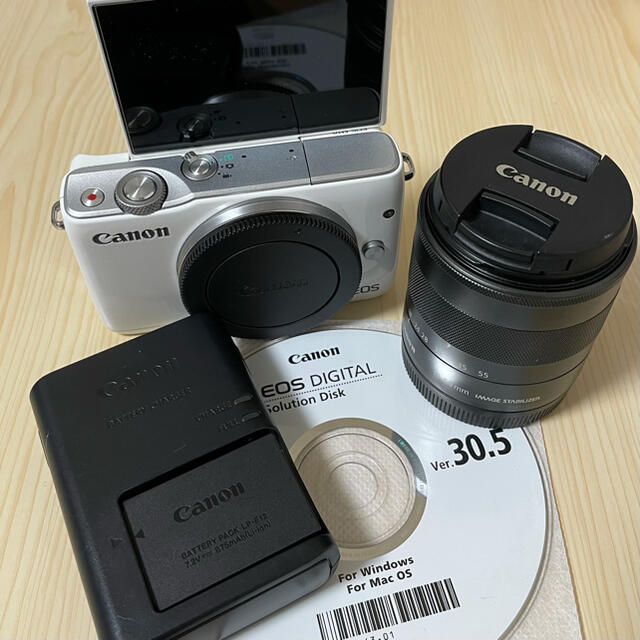 新品！！ ミラーレス カメラ EOS M10 キャノン