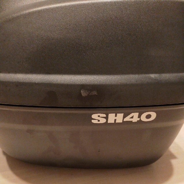 SHAD SH40 リアボックス＆リアキャリア自動車/バイク