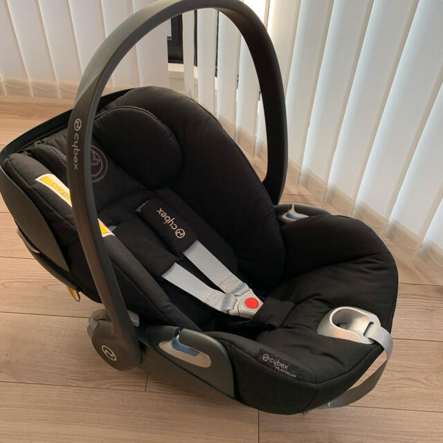 美品　cybex サイベックス　cloud-Z i-size クラウドZ 黒