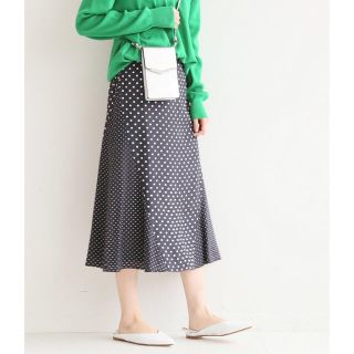 スピックアンドスパン(Spick & Span)のSpick&Span   黒　ドットロングスカート(ロングスカート)