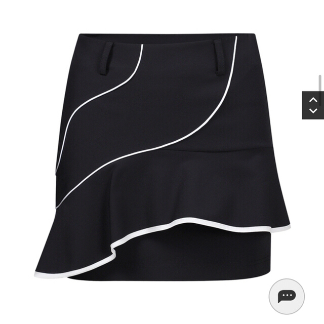 DESCENTE(デサント)のDESCENTEレディース 韓国スカート  新品、正規、タグ付き スポーツ/アウトドアのゴルフ(ウエア)の商品写真
