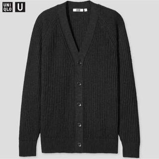 ユニクロ(UNIQLO)のユニクロ　UNIQLO U ラグランVネックカーディガン　黒(カーディガン)