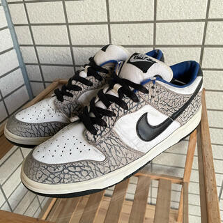 NIKE   NIKE DUNK LOW PRO SB SUPREME セメント ダンクの通販 by