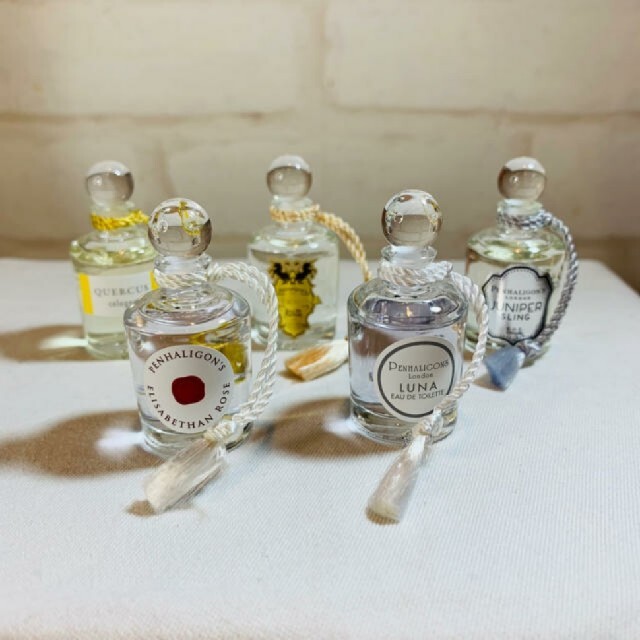 Penhaligon's(ペンハリガン)のPENHALIGON'S／ELISABETHAN ROSE1.5ml コスメ/美容の香水(香水(女性用))の商品写真