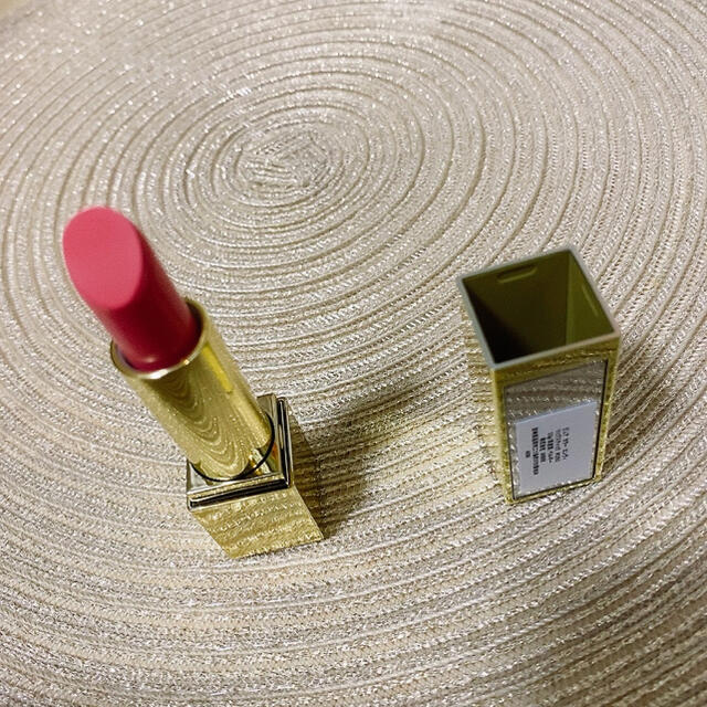 Estee Lauder(エスティローダー)のエスティローダー リップスティック エンヴィー250 コスメ/美容のベースメイク/化粧品(口紅)の商品写真