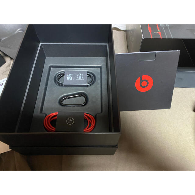 Beats by Dr Dre(ビーツバイドクタードレ)のBeats studio3 wireless ブラックレッド スマホ/家電/カメラのオーディオ機器(ヘッドフォン/イヤフォン)の商品写真