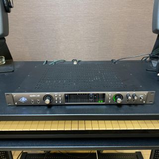 universal audio apollo x8(オーディオインターフェイス)