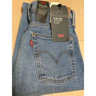 リーバイス(Levi's)のLEVI’S RIBCAGE CROPPED FLARE(デニム/ジーンズ)