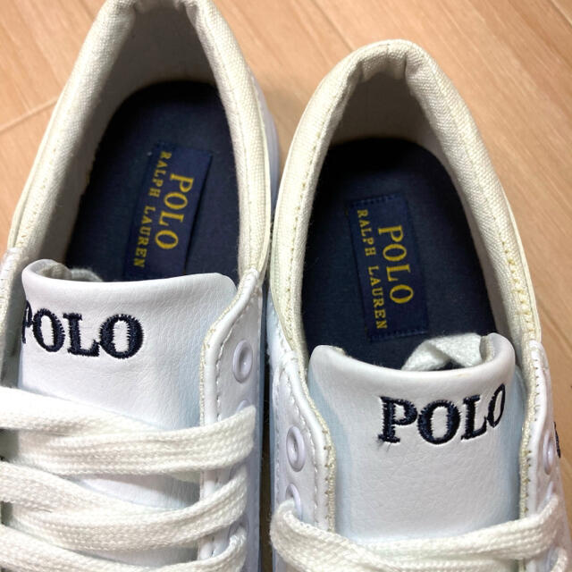 POLO RALPH LAUREN(ポロラルフローレン)のPOLO ラルフローレン　白スニーカー　 レディースの靴/シューズ(スニーカー)の商品写真