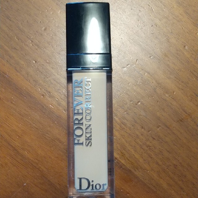 Dior(ディオール)のDIOR ディオールスキン　フォーエヴァースキンコレクトコンシーラー コスメ/美容のベースメイク/化粧品(コンシーラー)の商品写真