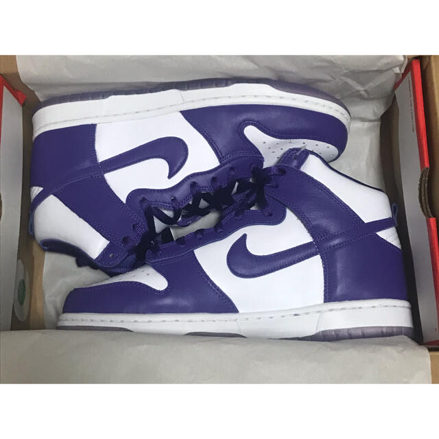 NIKE(ナイキ)のNIKE ダンク HIGH Varsity Purple DUNK 28.5 レディースの靴/シューズ(スニーカー)の商品写真