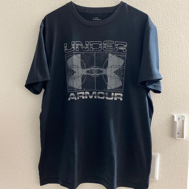 UNDER ARMOUR(アンダーアーマー)のアンダーアーマーTシャツ スポーツ/アウトドアのランニング(ウェア)の商品写真