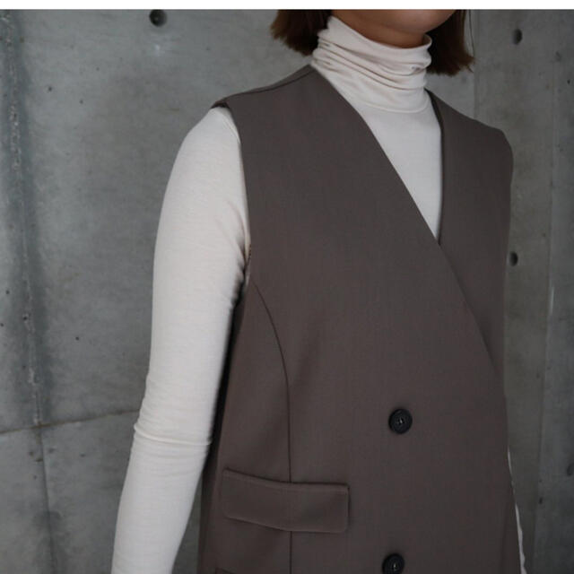 Ameri VINTAGE(アメリヴィンテージ)のella pleats design gillet プリーツデザインジレ レディースのトップス(ベスト/ジレ)の商品写真