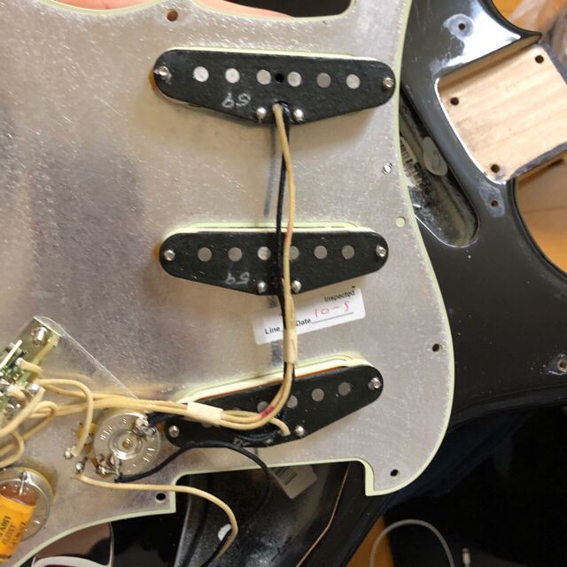 Fender(フェンダー)のFender American Vintage Stratocaster 59 楽器のギター(エレキギター)の商品写真