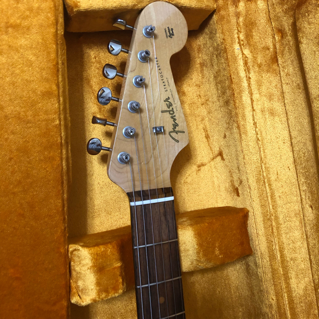 Fender(フェンダー)のFender American Vintage Stratocaster 59 楽器のギター(エレキギター)の商品写真