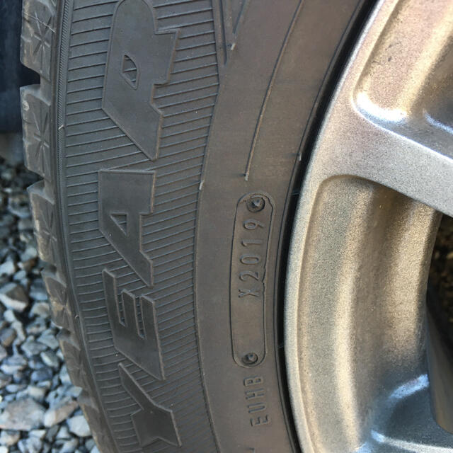 Goodyear ヴェルファイア30系スタッドレスの通販 by 七花's shop|グッドイヤーならラクマ - アルファード30系スタッドレス 大人気格安