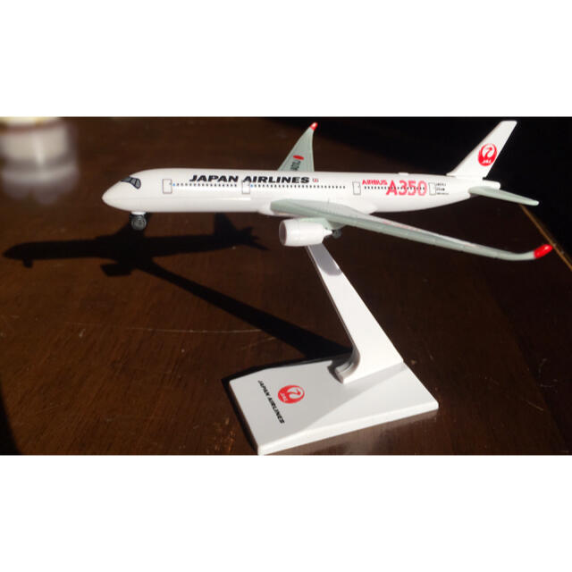 JAL(日本航空)(ジャル(ニホンコウクウ))のJAL Airbus A350 模型 エンタメ/ホビーのおもちゃ/ぬいぐるみ(模型/プラモデル)の商品写真