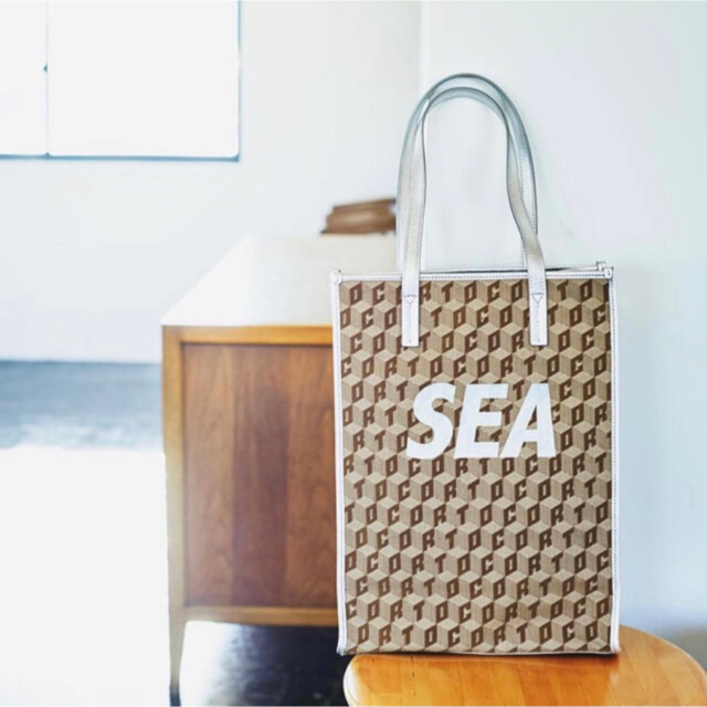 wind and sea corto molted monogram bag