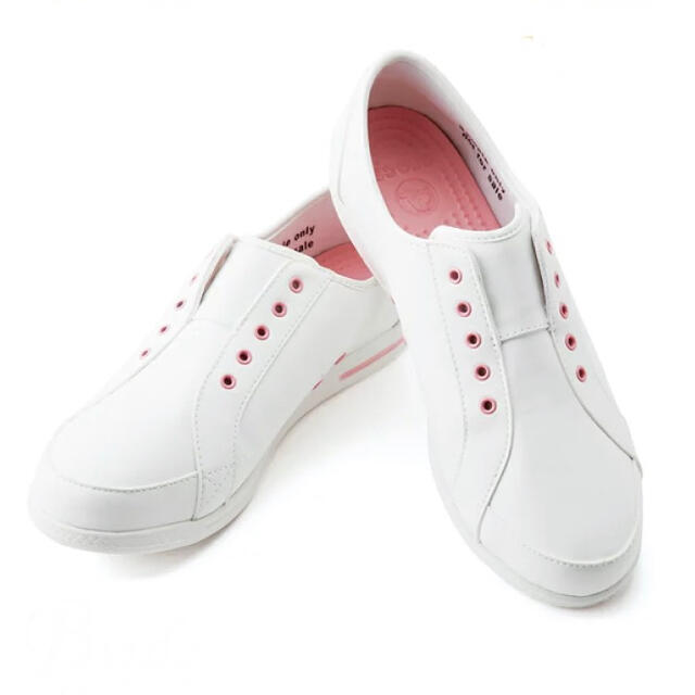 crocs(クロックス)の★crocs★クロックス アレイン ナース スニーカー  22ホワイト&ピンク レディースの靴/シューズ(スニーカー)の商品写真