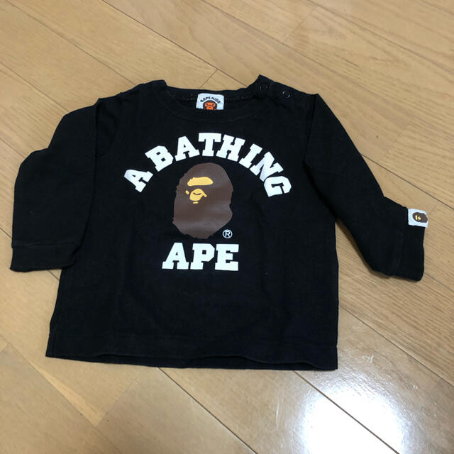 A BATHING APE(アベイシングエイプ)のA BATHING APE 80cm ロンT キッズ/ベビー/マタニティのベビー服(~85cm)(Ｔシャツ)の商品写真