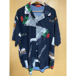 ハレ(HARE)の柄シャツ 黒(シャツ)