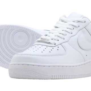 ナイキ(NIKE)のNIKE AIR FORCE 1 '07ナイキ エア フォース(スニーカー)