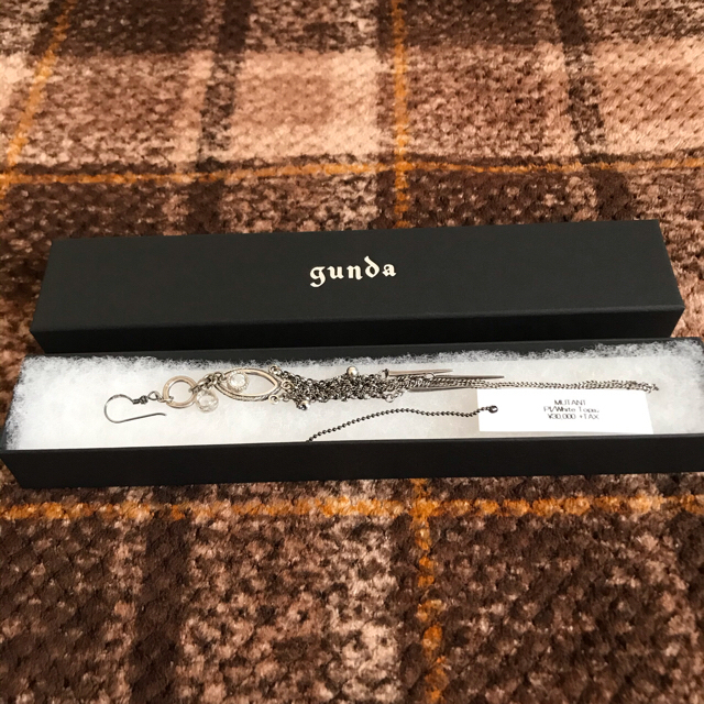 hyde着 gunda ミュータントホワイトトパーズピアス hyde着 gunda ミュータントホワイトトパーズピアス