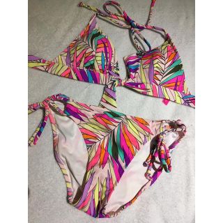 ヴィクトリアズシークレット(Victoria's Secret)のVS3角ビキニ♡(水着)