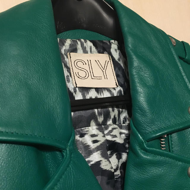 SLY - SLY グリーンライダースの通販 by Shop|スライならラクマ SLY - SLY グリーンライダースの通販 by Shop|スライならラクマ