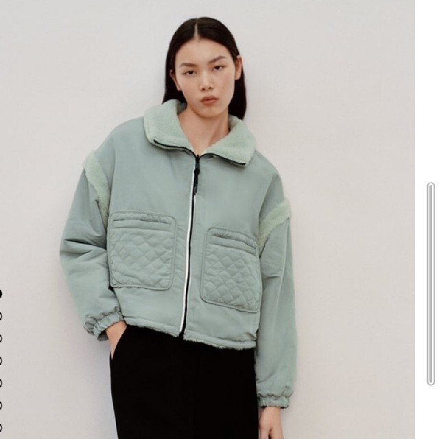 ZARA(ザラ)のZARA 2021SS 新作　ボアコートリバーシブル レディースのジャケット/アウター(ムートンコート)の商品写真