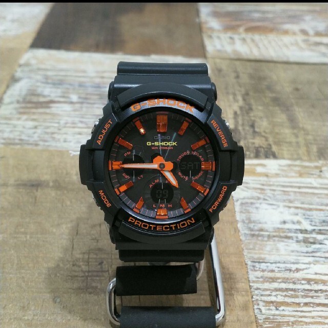 G-SHOCK(ジーショック)の【新品未使用】G-SHOCK(欧州モデル)　型番GAS-100BR-1ADR メンズの時計(腕時計(アナログ))の商品写真