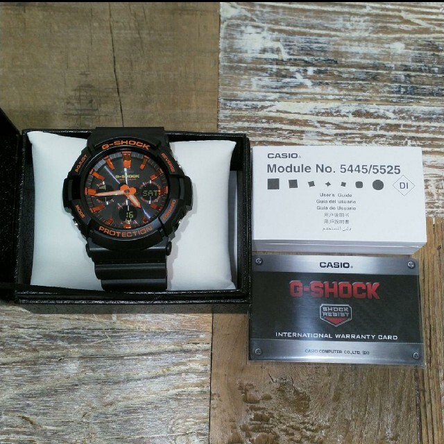 G-SHOCK(ジーショック)の【新品未使用】G-SHOCK(欧州モデル)　型番GAS-100BR-1ADR メンズの時計(腕時計(アナログ))の商品写真