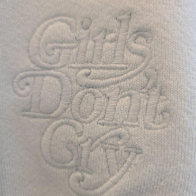 girls don't cry スウェット　ライトブルー