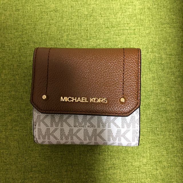 Michael Kors(マイケルコース)のマイケルコース二つ折り財布4日限定価格 レディースのファッション小物(財布)の商品写真