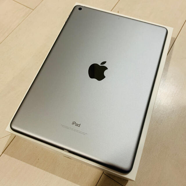 美品 iPad 2018 第6世代 Wifi 128Gbタブレット