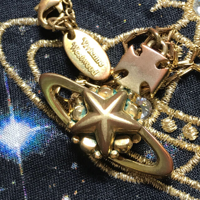 Vivienne Westwood(ヴィヴィアンウエストウッド)のぱーかー様専用☆スター　オーロラ　オーブ　ネックレス  レディースのアクセサリー(ネックレス)の商品写真