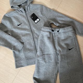 ナイキ スウェット その他の通販 100点以上 Nikeのキッズ ベビー マタニティを買うならラクマ