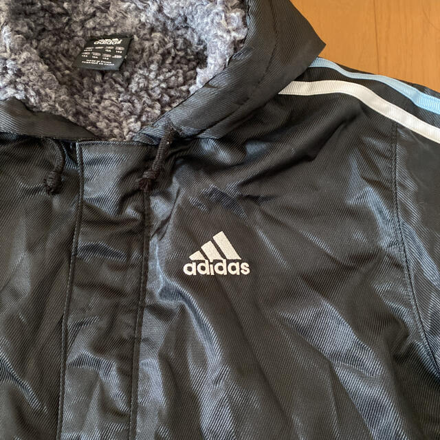 adidas(アディダス)のadidas アディダス　ベンチコート　140 キッズ/ベビー/マタニティのキッズ服男の子用(90cm~)(コート)の商品写真