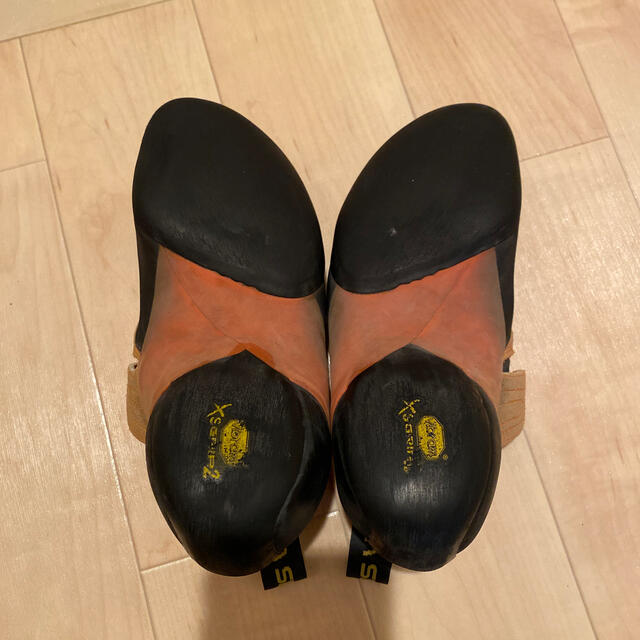 LA SPORTIVA(スポルティバ)のスポルティバ　パイソン　36h スポーツ/アウトドアのアウトドア(登山用品)の商品写真