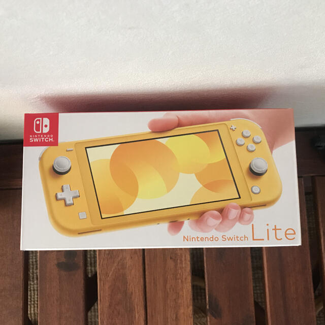 Nintendo Switch Lite イエロー