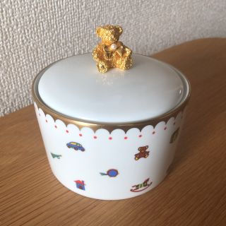 ミキモト(MIKIMOTO)の♡ひとみん♡さん専用＊ミキモト　陶器シュガーポット　ベビーパール付　小物入れ(容器)