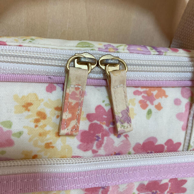 LAURA ASHLEY(ローラアシュレイ)のローラアシュレイ　アメリ　PCキャリーケース メンズのバッグ(ビジネスバッグ)の商品写真