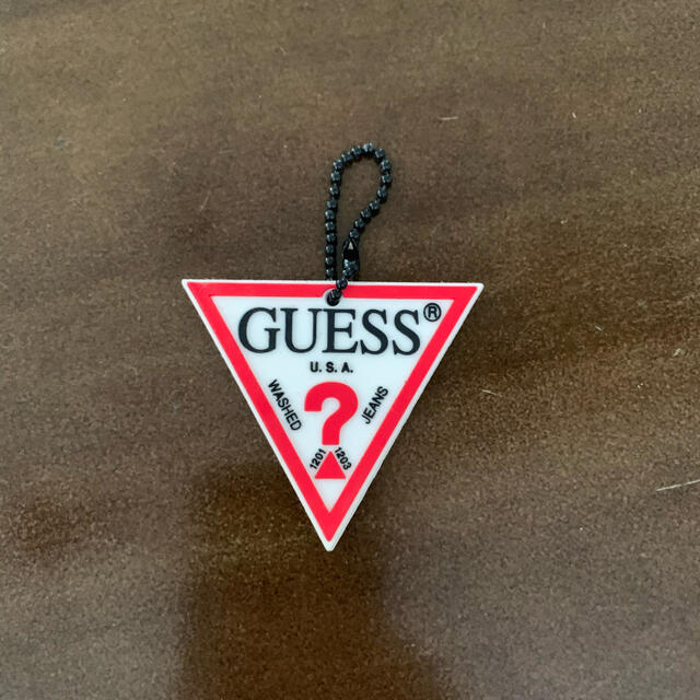 GUESS(ゲス)のguess キーホルダー メンズのファッション小物(キーホルダー)の商品写真