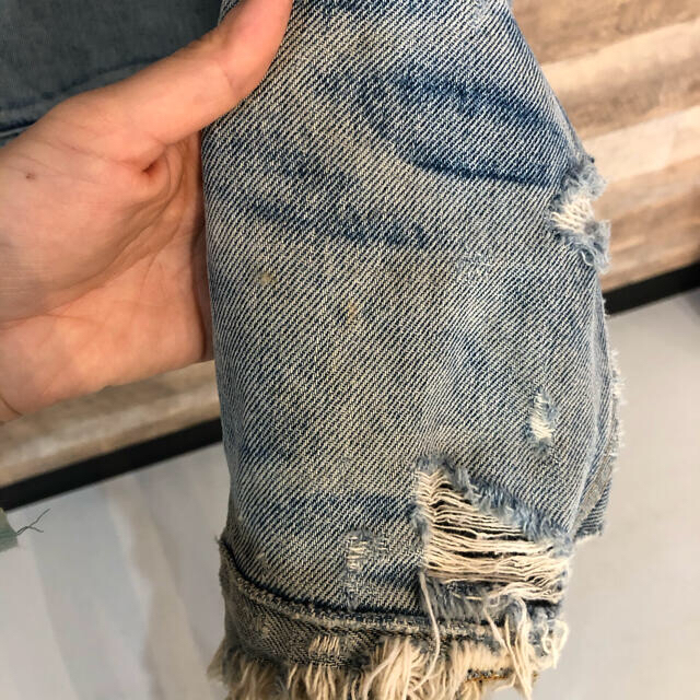 古着Levi‘s ダメージデニムジャケット