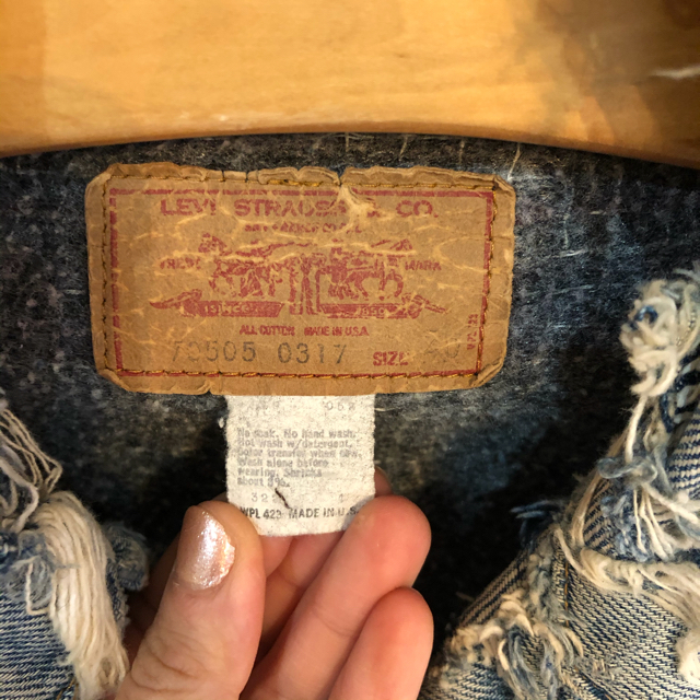 Levi's ダメージデニムジャケット 名作 aleksandra-urman.ch