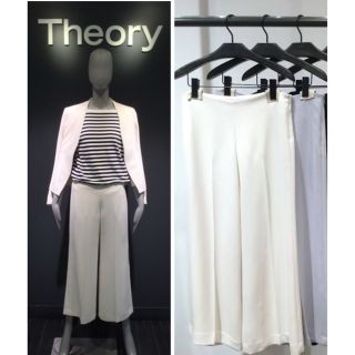 セオリー(theory)の★美品★ Theory ワイドパンツ フレアパンツ フォーマル 8106410(クロップドパンツ)